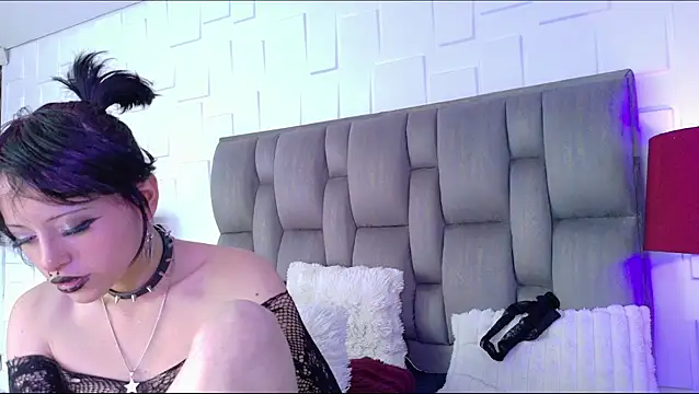 ViolettClay online show from June 25, 5:17 pm