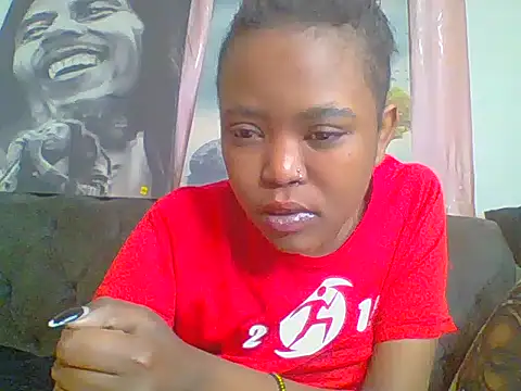 Snapshot of Sexyie_nzula chatting on June 23, 1:36 am Sexyie nzula online show from June 23, 1:36 am