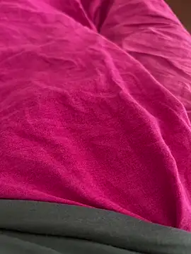 Snapshot of tharinduxo chatting on July 2, 3:23 am tharinduxo online show from July 2, 3:23 am