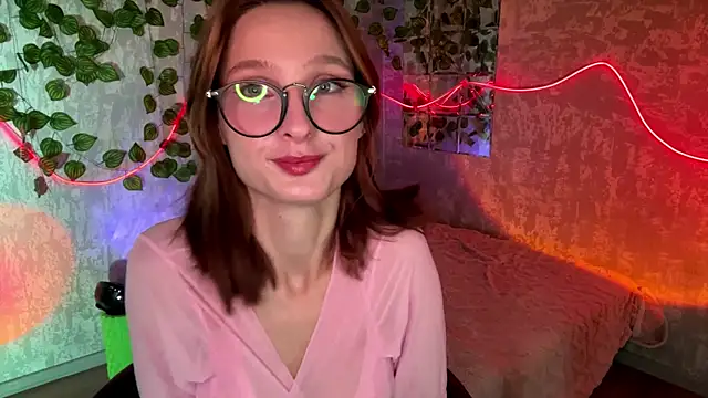 Snapshot of GensaFlara chatting on July 16, 2:23 pm GensaFlara online show from July 16, 2:23 pm