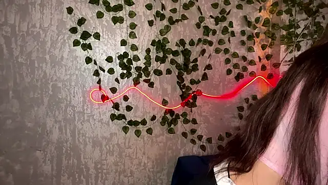Snapshot of GensaFlara chatting on July 28, 3:21 pm GensaFlara online show from July 28, 3:21 pm