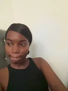 ShakiraThompss18 online show from July 31, 8:52 pm