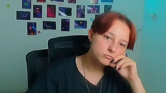 Snapshot of Dilara_Kiss_ chatting on June 17, 12:18 pm Dilara Kiss online show from June 17, 12:18 pm