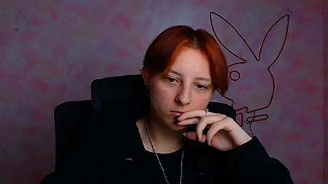 Snapshot of Dilara_Kiss_ chatting on June 18, 9:25 am Dilara Kiss online show from June 18, 9:25 am