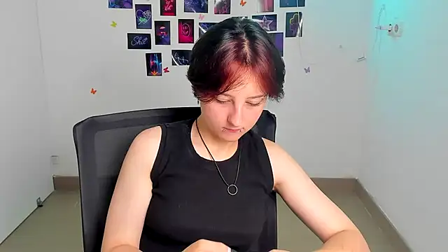 Snapshot of Dilara_Kiss_ chatting on July 20, 11:12 am Dilara Kiss online show from July 20, 11:12 am