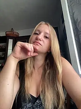 Emilia ki online show from August 4, 4:37 am