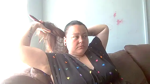 Snapshot of MysteriousAlaya chatting on July 16, 1:17 pm MysteriousAlaya online show from July 16, 1:17 pm