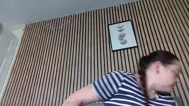 Snapshot of MysteriousAlaya chatting on August 4, 2:30 pm MysteriousAlaya online show from August 4, 2:30 pm