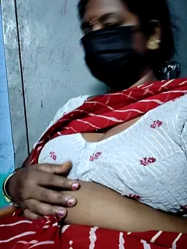 Snapshot of shanthi_telugu99 chatting on July 24, 12:30 am shanthi telugu99 online show from July 24, 12:30 am