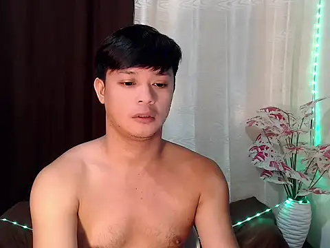 kingdomcum96 online show from August 3, 10:35 pm