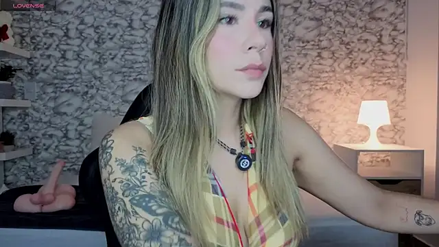 Isabella Bliss online show from August 2, 12:20 am