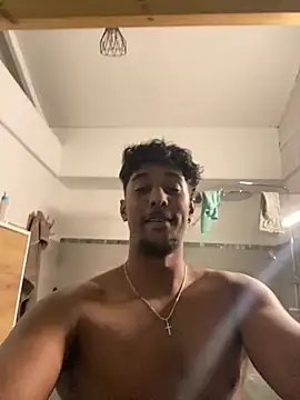 Snapshot of axel_black03 chatting on July 10, 3:36 pm axel black03 online show from July 10, 3:36 pm
