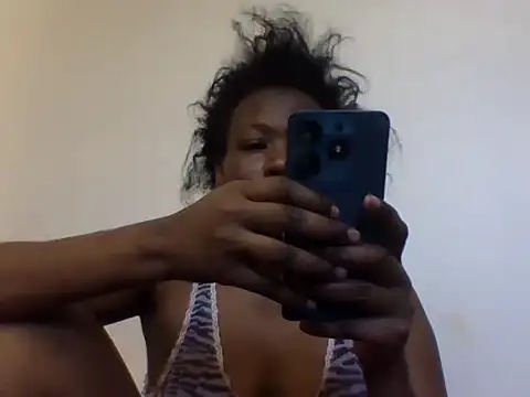 Snapshot of Lovergirlcute chatting on July 9, 10:52 am Lovergirlcute online show from July 9, 10:52 am