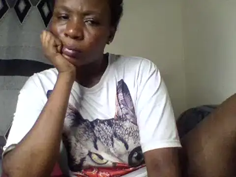 Snapshot of Lovergirlcute chatting on July 28, 11:37 pm Lovergirlcute online show from July 28, 11:37 pm