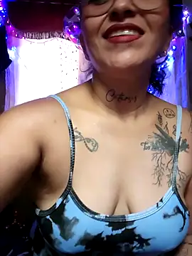 Snapshot of sweetshubbymami chatting on June 20, 11:29 pm sweetshubbymami online show from June 20, 11:29 pm