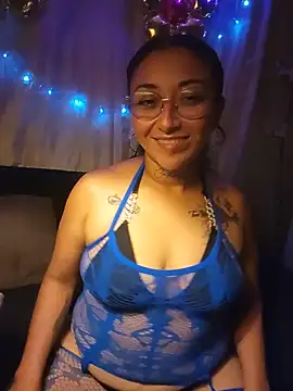Snapshot of sweetshubbymami chatting on July 10, 7:34 am sweetshubbymami online show from July 10, 7:34 am