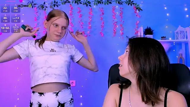 Snapshot of bella_sky11 chatting on July 5, 7:10 pm bella sky11 online show from July 5, 7:10 pm