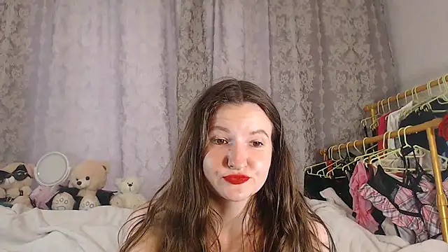 ChloeBrooklyn online show from July 10, 12:41 pm