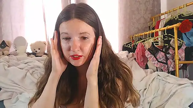 ChloeBrooklyn online show from July 15, 1:44 am