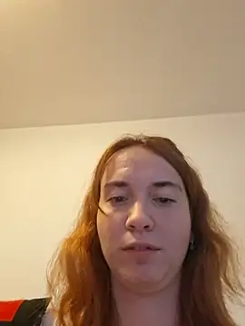 KociciZena01 online show from July 25, 5:32 pm