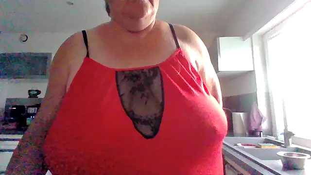 Snapshot of coquinesensuel chatting on July 2, 7:31 pm coquinesensuel online show from July 2, 7:31 pm
