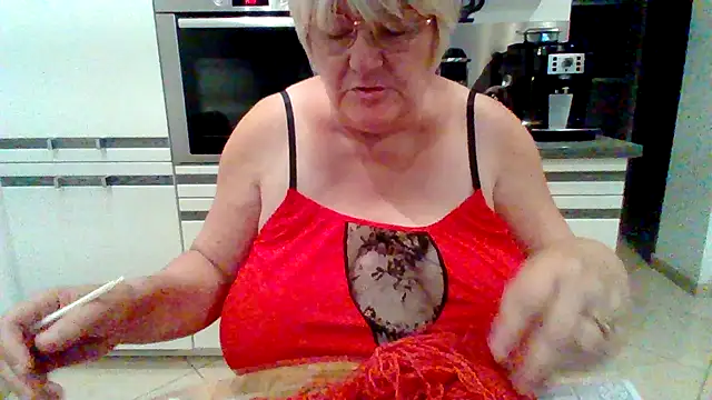 Snapshot of coquinesensuel chatting on July 12, 8:22 pm coquinesensuel online show from July 12, 8:22 pm