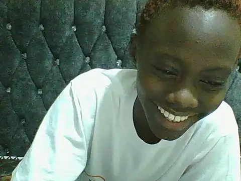 Snapshot of Tish_Leylah chatting on June 17, 4:41 pm Tish Leylah online show from June 17, 4:41 pm
