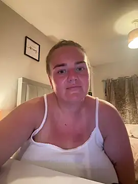 Bustygem  online show from June 26, 9:19 pm