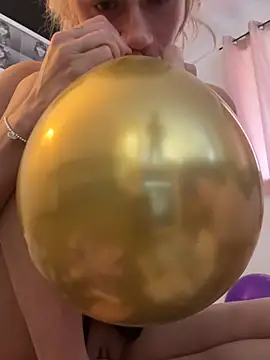 Mialovexox online show from June 27, 9:14 am