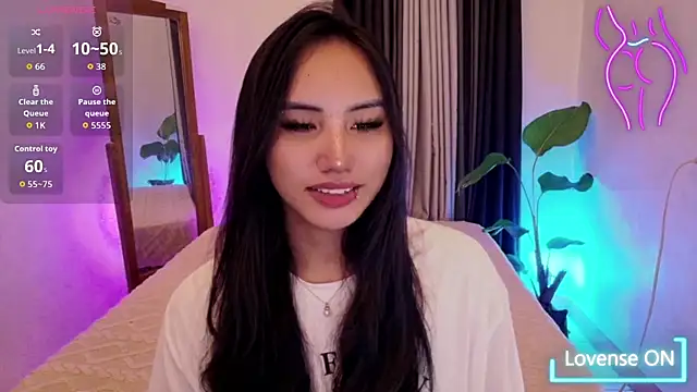 Snapshot of Bell_PepperHot chatting on July 22, 8:39 am Bell PepperHot online show from July 22, 8:39 am