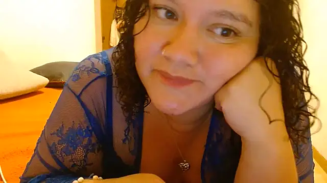HeidiSanabria online show from July 17, 11:42 pm