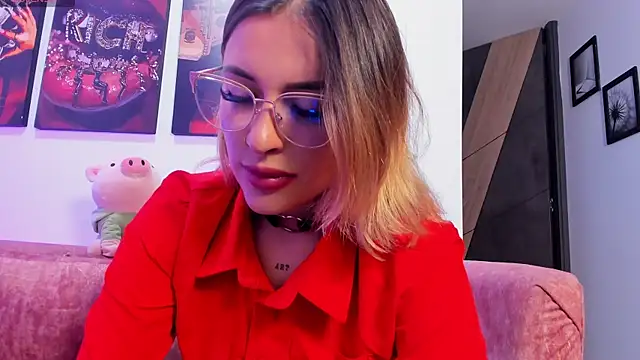 DailynRose online show from August 7, 3:30 am