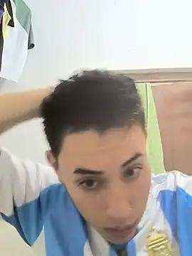 Snapshot of Thiagoo_Vega chatting on July 14, 12:24 am Thiagoo Vega online show from July 14, 12:24 am