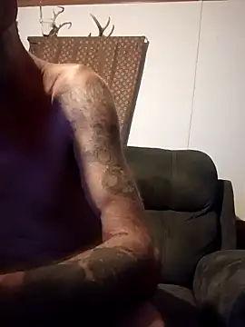 longerFellow online show from July 8, 7:13 am