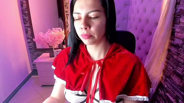 Chloe Crysstal online show from July 16, 11:38 am