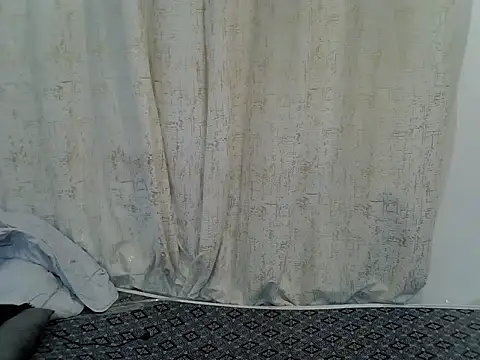 Snapshot of sexyeve1 chatting on July 18, 6:06 am sexyeve1 online show from July 18, 6:06 am