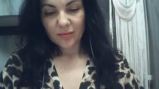 Snapshot of Camilynbi chatting on June 29, 8:42 pm Camilynbi online show from June 29, 8:42 pm