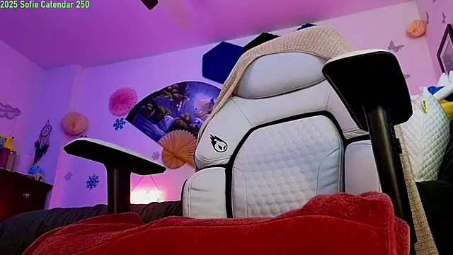 MySweetSofie online show from January 18, 4:04 am