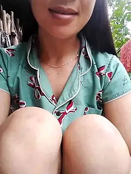 Snapshot of Myy_sexy chatting on July 5, 11:01 pm Myy sexy online show from July 5, 11:01 pm