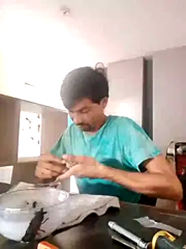 Dnyelguevara92 online show from June 26, 3:38 pm