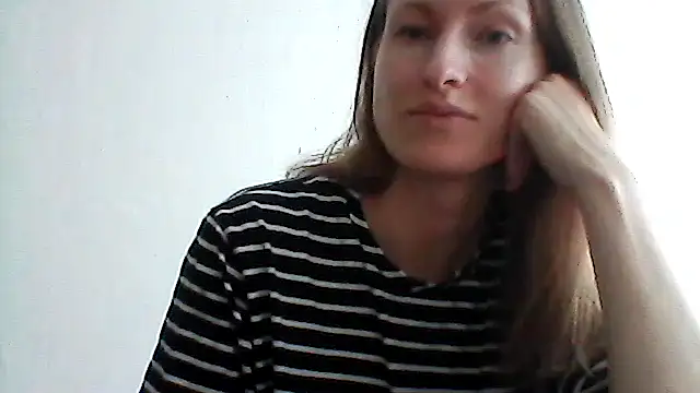 Snapshot of Nimetta chatting on July 14, 9:36 am Nimetta online show from July 14, 9:36 am
