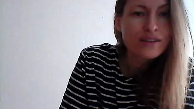 Snapshot of Nimetta chatting on July 14, 10:32 am Nimetta online show from July 14, 10:32 am