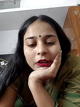 Snapshot of Mummy_jii1 chatting on August 2, 10:14 am Mummy jii1 online show from August 2, 10:14 am