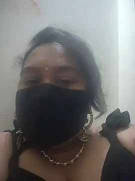 Lundpakadu online show from July 25, 1:30 pm