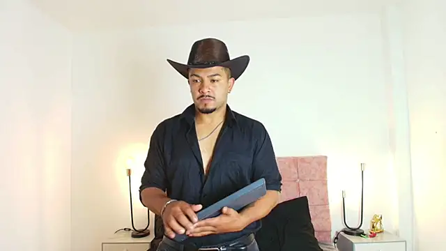 BrunoSilva  online show from June 26, 12:20 pm