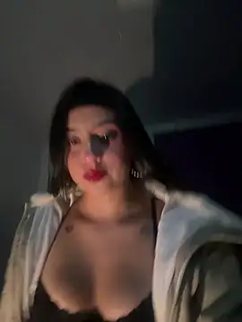 LilacNoir online show from July 30, 2:21 am