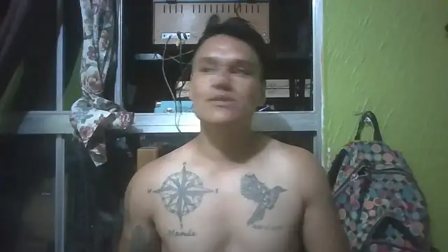 Snapshot of LatinoLeones chatting on July 30, 3:49 am LatinoLeones online show from July 30, 3:49 am