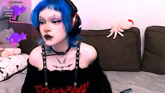 Snapshot of meow_nicole chatting on July 24, 9:57 pm meow nicole online show from July 24, 9:57 pm