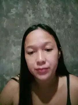 urwomaninlove online show from June 30, 2:12 am