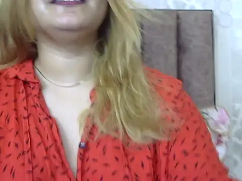 Sexyy Sana online show from July 5, 5:25 am